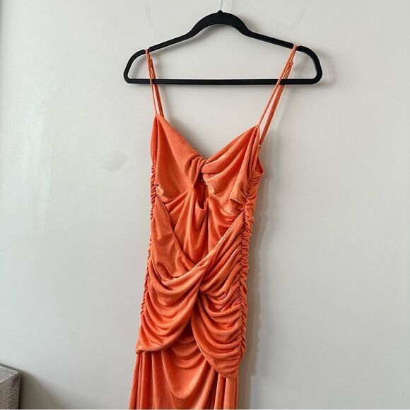 Johansen-Naomi Gown -> Johansen-Naomi Gown - Picture 6 of 16